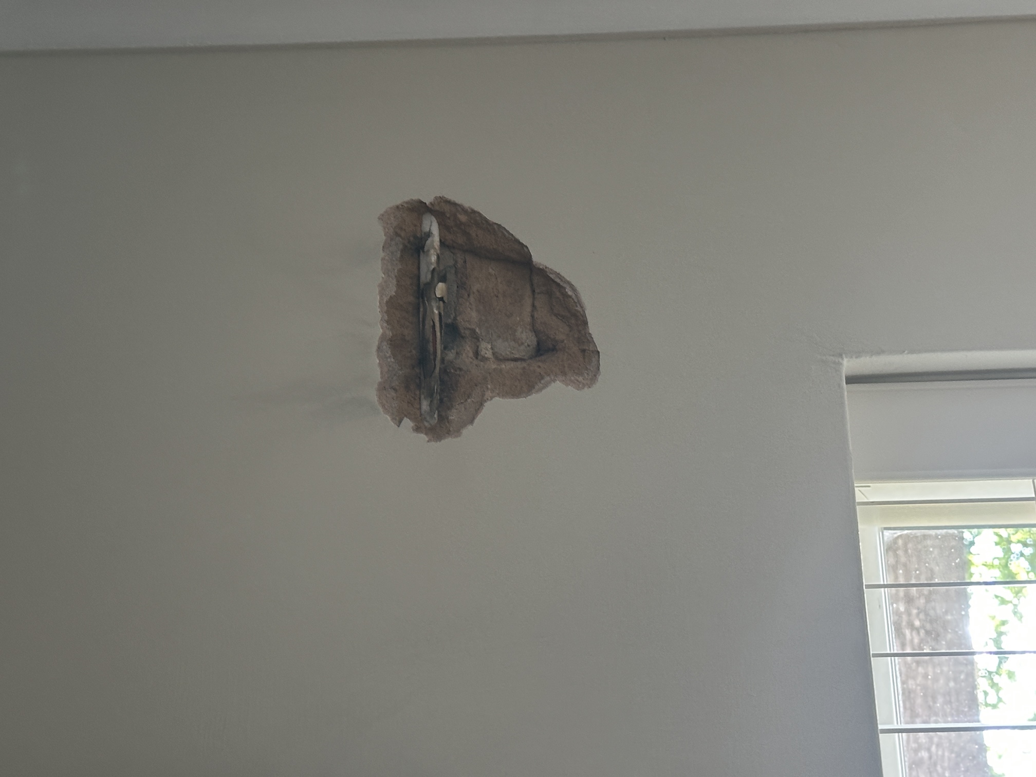 Cables in Wall blew away the plaster